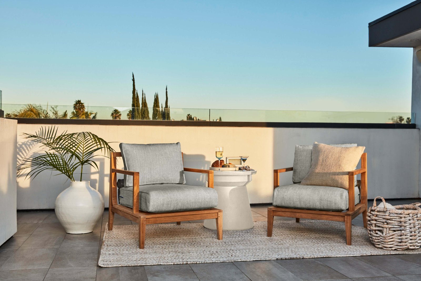 Concrete Outdoor Side Table - Classic - Image 4