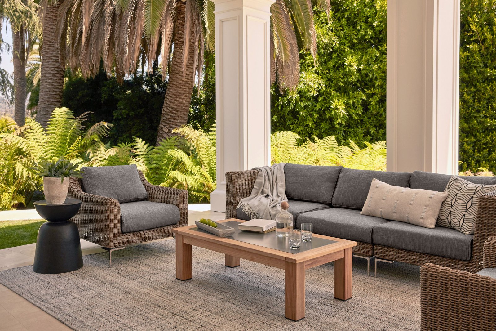 Brown Wicker Outdoor Loveseat (Experience Outer) - Image 29