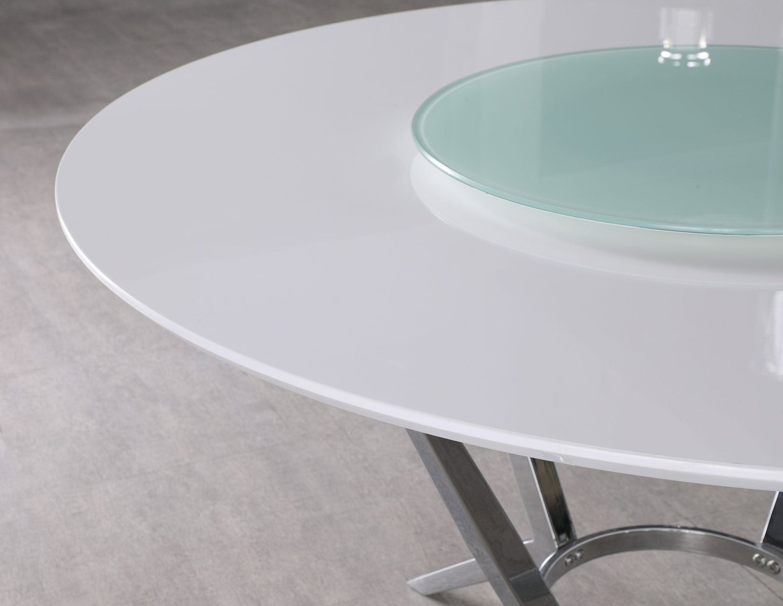 Abby Dining Table - Image 3